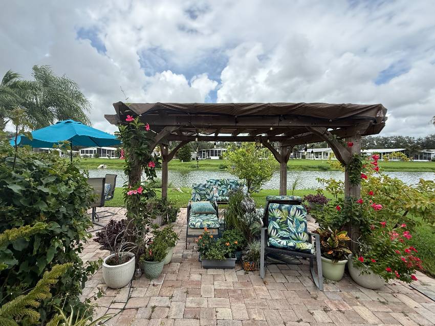 8108 Lakeview Dr N a Ellenton, FL Mobile or Manufactured Home for Sale